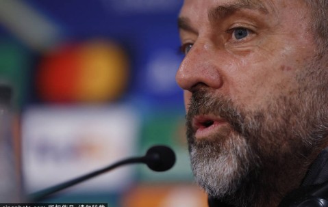 弗里克的历史巅峰：95年来最年轻的巴萨首发阵容震撼西甲