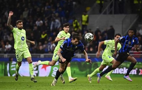 皇马西甲翻盘巴萨别乐观！弗里克手下有奇兵：能锁死姆巴佩&amp;小熊