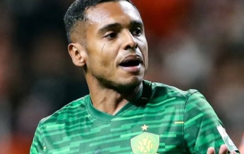 十万欧买来德甲“水货”中卫！北京国安想解约达万，经纪人要拿钱来谈