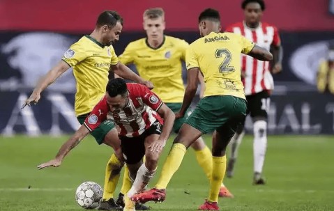 周日009 荷甲巅峰对决：阿尔克马尔VS阿贾克斯 主场龙VS豪门底蕴，谁能主宰争冠格局？