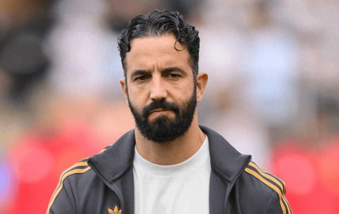 震惊更衣室，曼联11将集体发文，送别阿莫林，这次换帅不一样