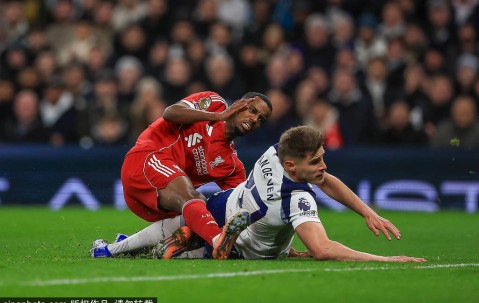 多家英媒曝伊萨克腿部骨折缺阵数月 利物浦冬窗必补人