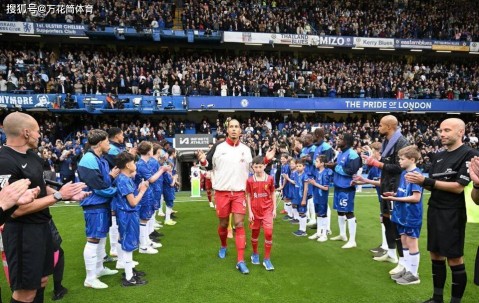 3-1！切尔西击败利物浦，少曼城1分，恩佐闪电破门，范戴克送礼