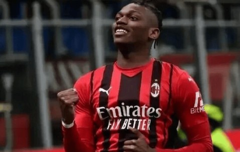 意甲：AC米兰VS佛罗伦萨！