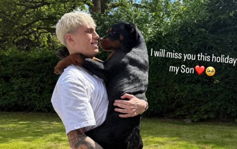 曼联卖人难！那不勒斯拒高价签加纳乔，阿莫林一怒令其贬值2000万